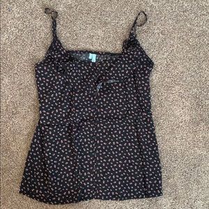 Maurice’s tank top